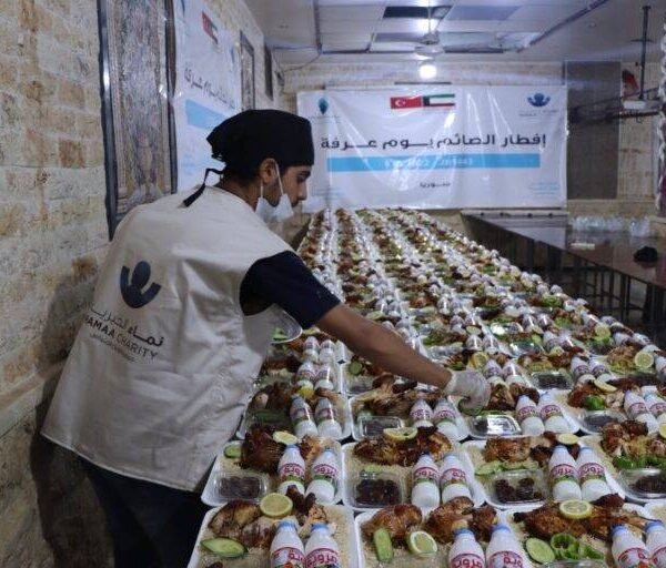 مائدة الخير تتسع للجميع: إفطار صائم مع مطعم ماما نورة في الكويت ٦٦٠٦٨٧٧٣