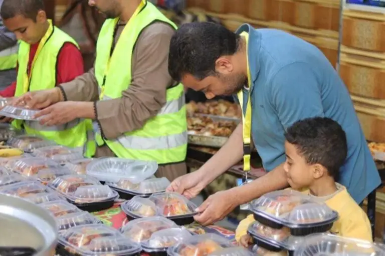 مبادرة إفطار صائم في الكويت ٦٦٠٦٨٧٧٣: نفحات من الخير والتراحم في رحاب رمضان