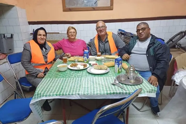 وجبات إفطار صائم مع ماما نورة ٦٦٠٦٨٧٧٣: رحلةٌ من النكهات المتنوعة والبركات المُتدفقة