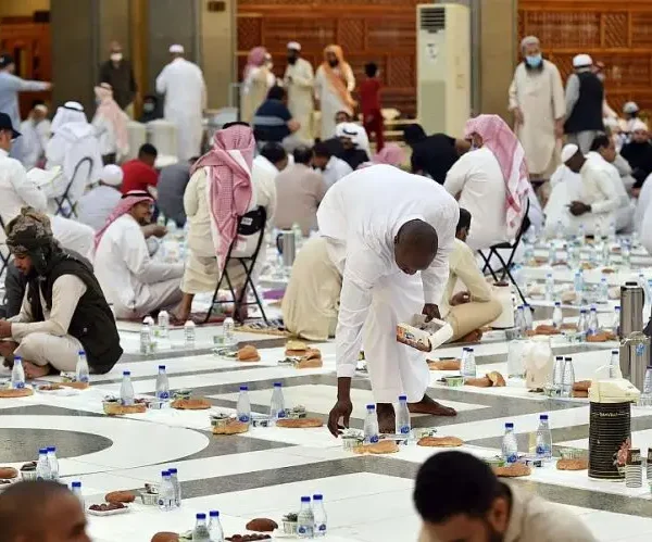 مطاعم توزيع الوجبات في الكويت ٦٦٠٦٨٧٧٣
